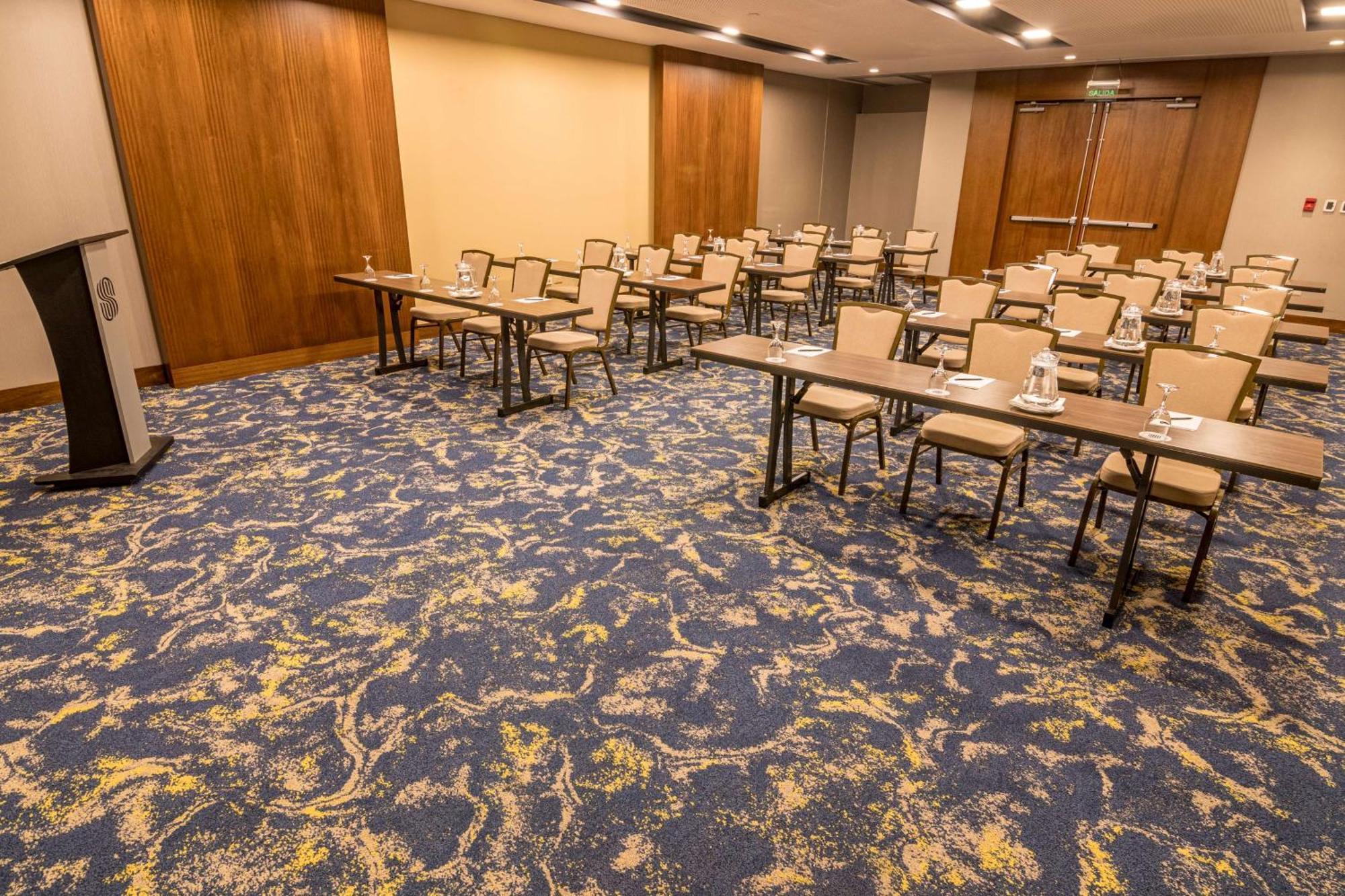 Sonesta El Olivar Hotel