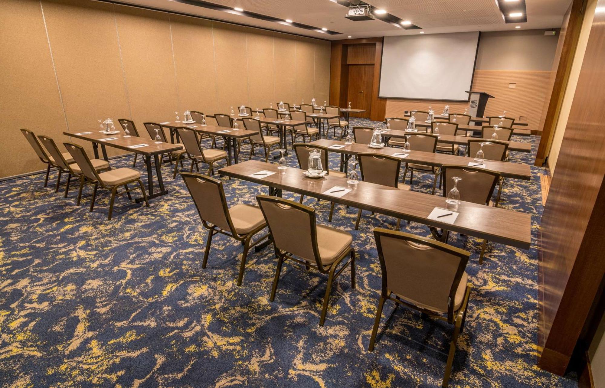 Hotel Sonesta El Olivar Lima