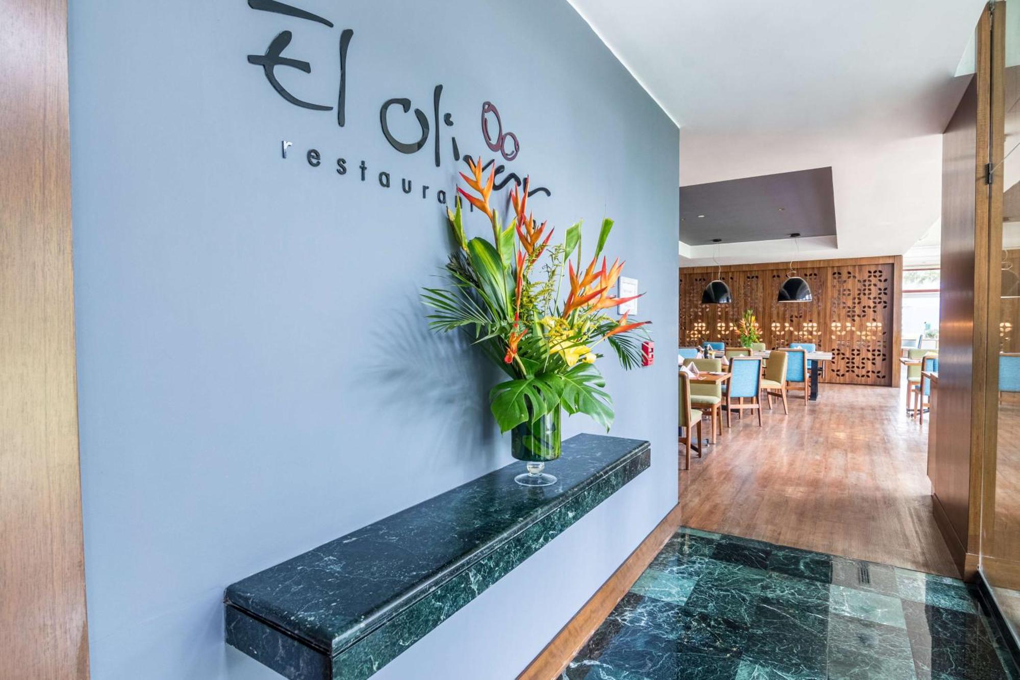 Sonesta El Olivar Hotel